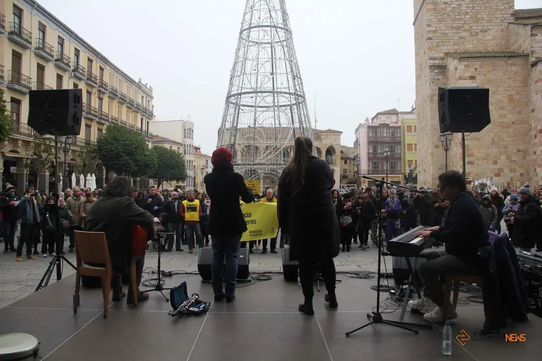 Acto de homenaje a las víctimas de la Coordinadora Feminista de Zamora por el 25N_41