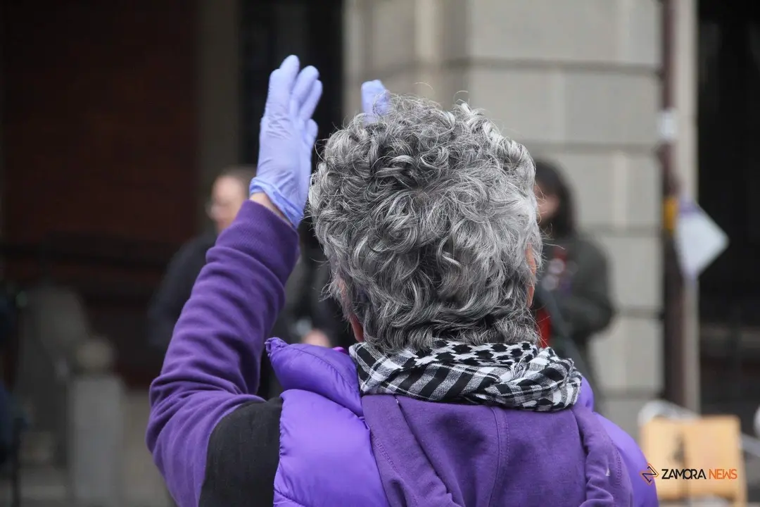 Acto de homenaje a las víctimas de la Coordinadora Feminista de Zamora por el 25N_46