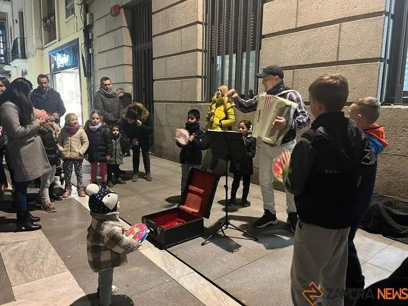 animación en la calle de Santa Clara, Zamora