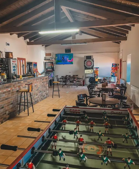 bar la Escuela de Melgar de Tera