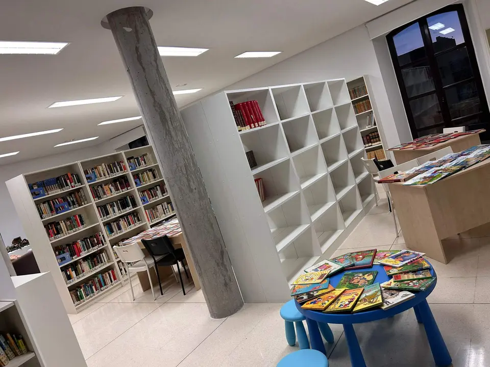 Biblioteca Corrales del Vino