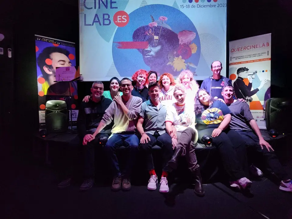 Gsus López y el equipo 'Triángulo Queercinelab'