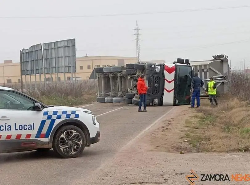 accidente camión en Toro 