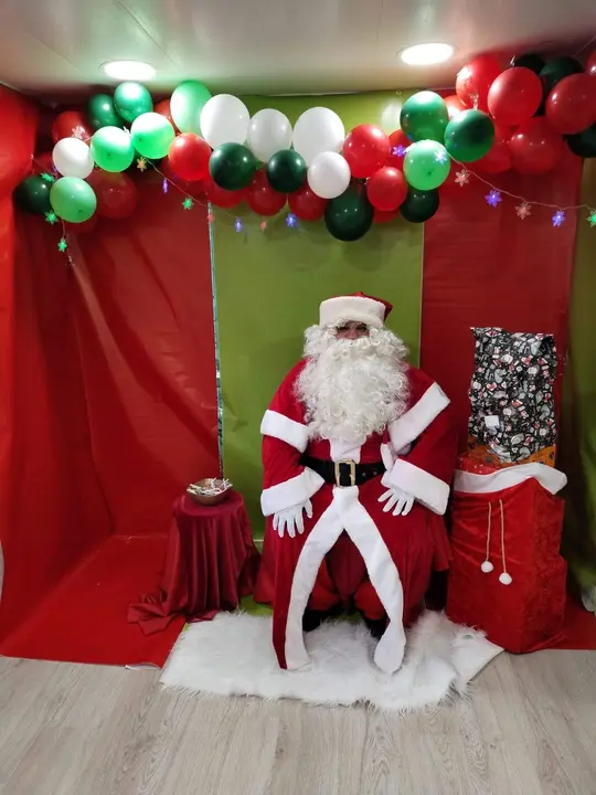 Papá Noel en la Cofradía de Jesús Nazareno Vulgo Congregación