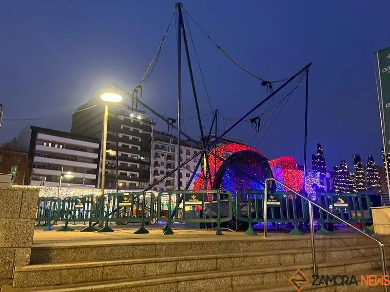 Instalación jumping en la Plaza de los Sueños