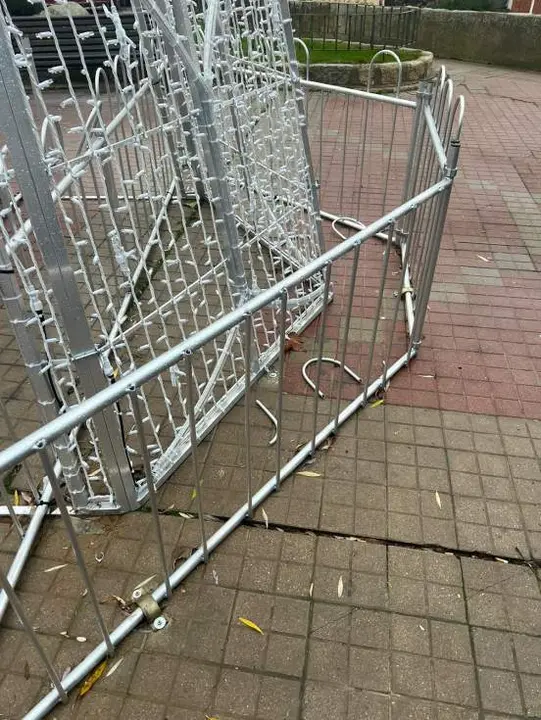 Actos vandálicos Navidad en Benavente (1). Interbenavente.es