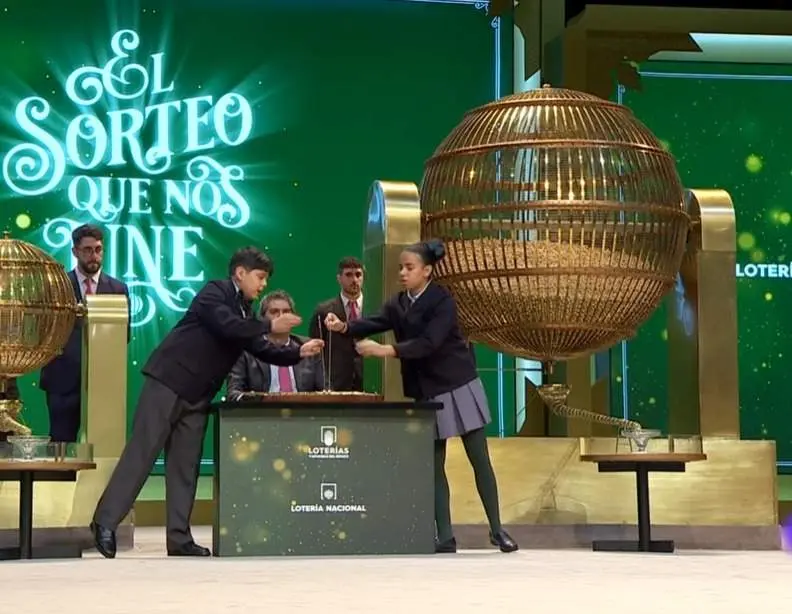 Los niños de San Ildefonso dan el Quinto Premio