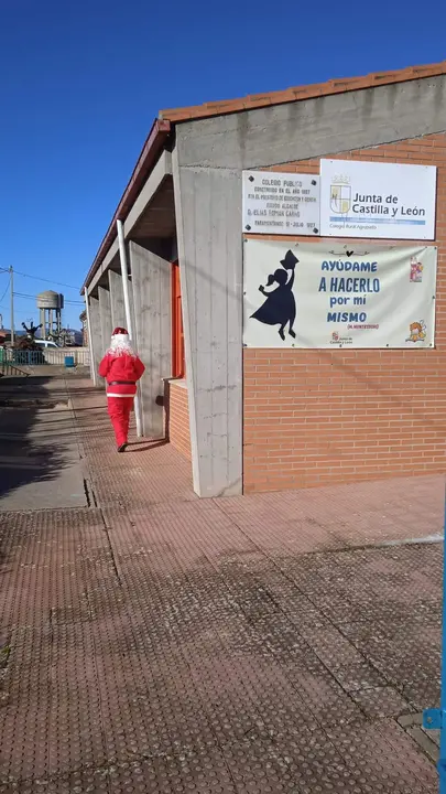 Papá Noel en el centro de Faramotanos