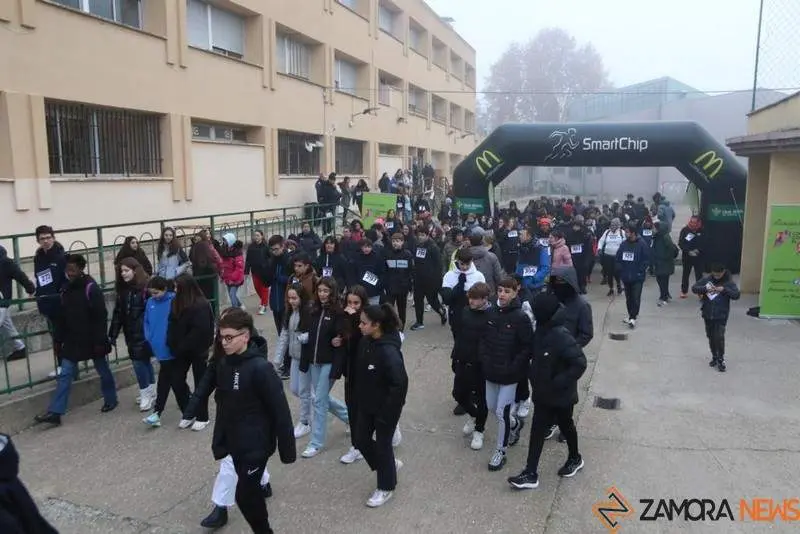 El IES R&iacute;o Duero se une a los afectados por las enfermedades raras en una marcha solidaria (8)