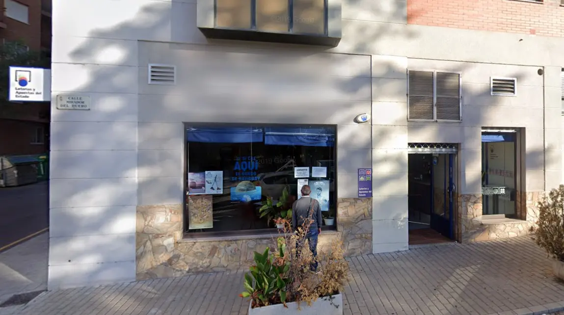 El Gordo llega al bar 'El Azar' de Zamora