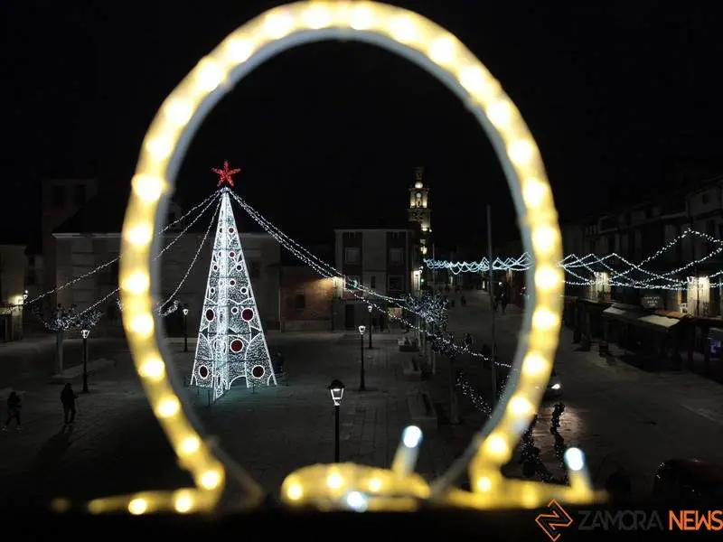 Iluminación navideña en Toro