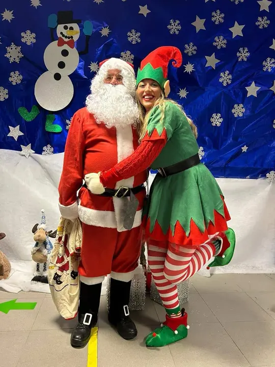 Papá Noel y la elfa de Morales del Vino