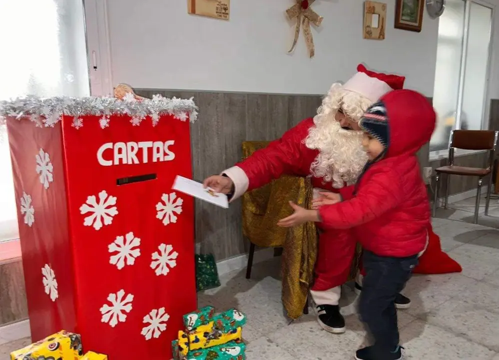 Papá Noel visita Luelmo