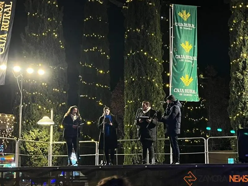 ‘Little Ópera’ en la PLaza de la Marina 