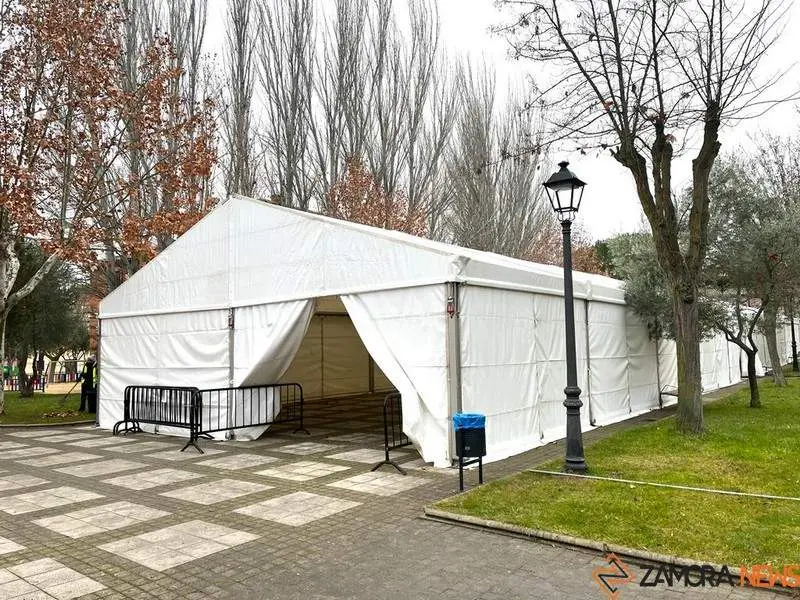 Carpa instalada en Toro (1)