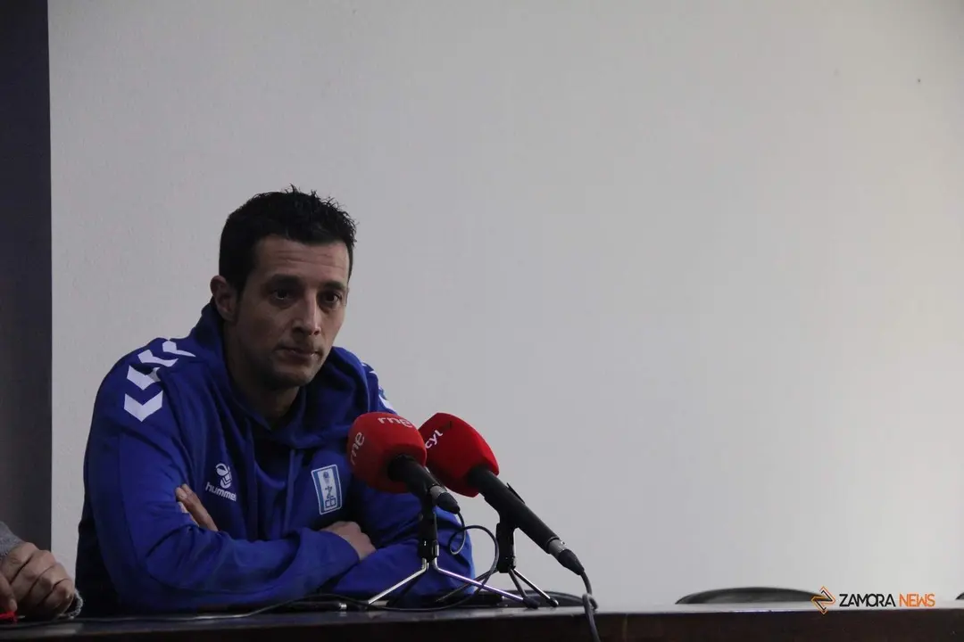 Saulo Hernández, técnico del CB Zamora Enamora