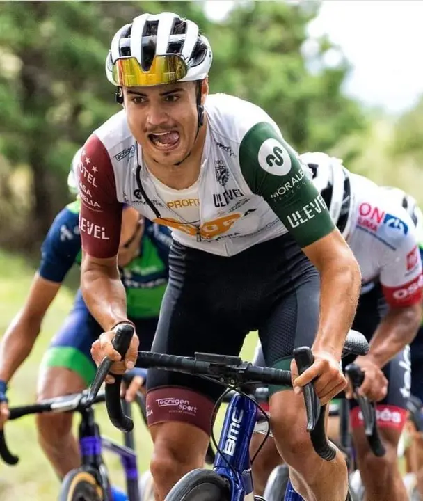 David Domínguez en pleno esfuerzo durante la Vuelta a Navarra