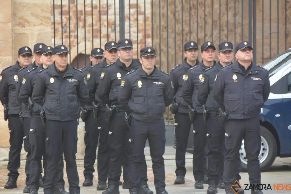 policia 200 aniversario (4)_tn