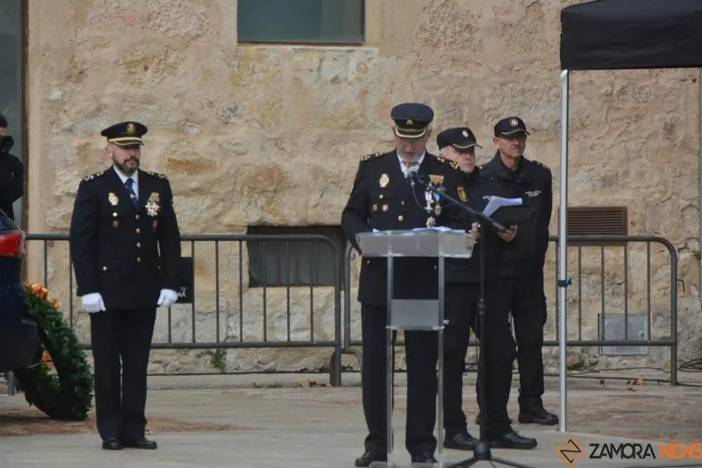 policia 200 aniversario (11)_tn