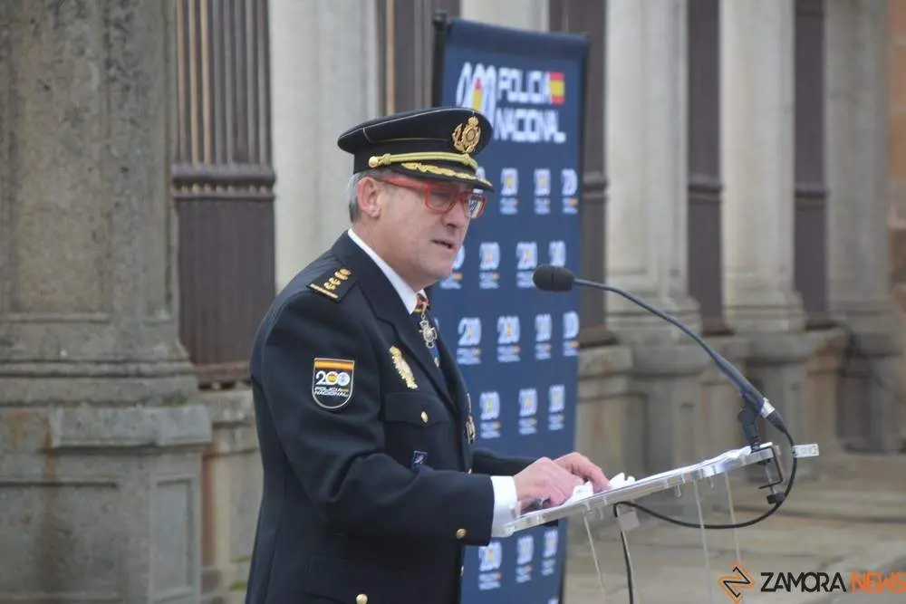 policia 200 aniversario (75)_tn