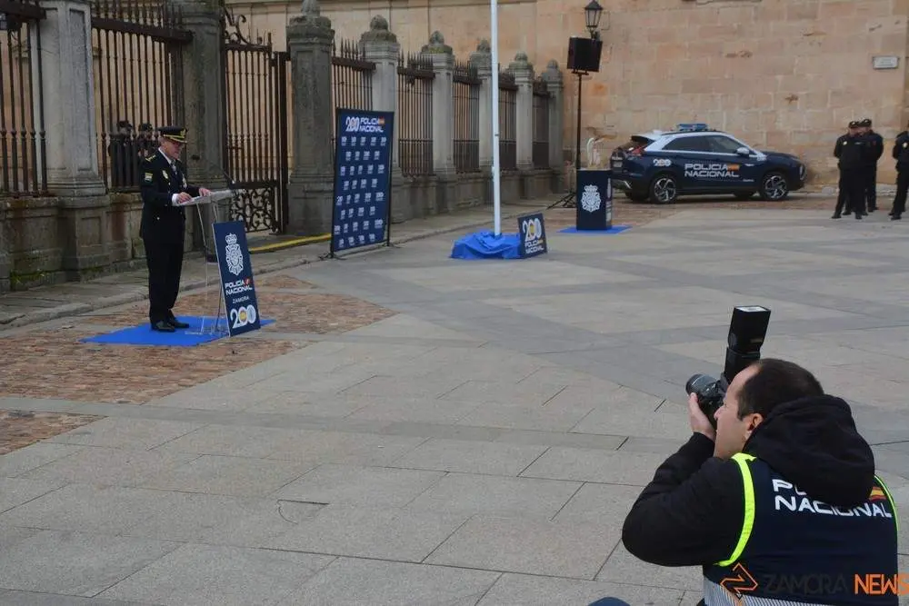 policia 200 aniversario (77)_tn