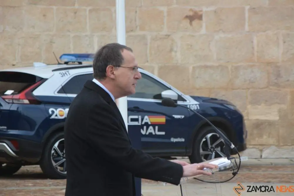 policia 200 aniversario (97)_tn