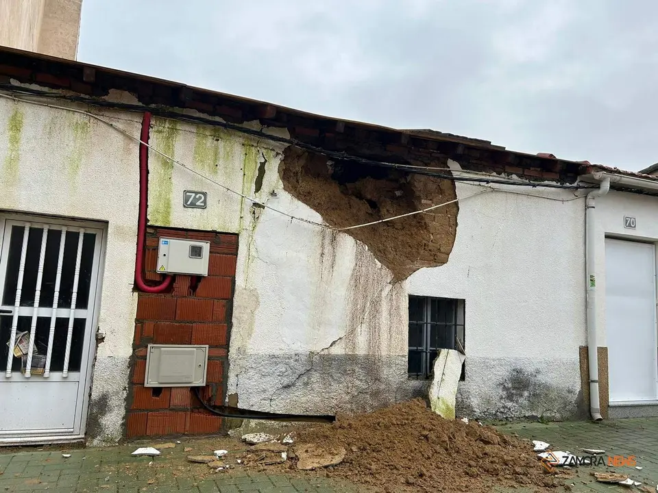 Derrumbe parcial de una vivienda en Morales del Vino