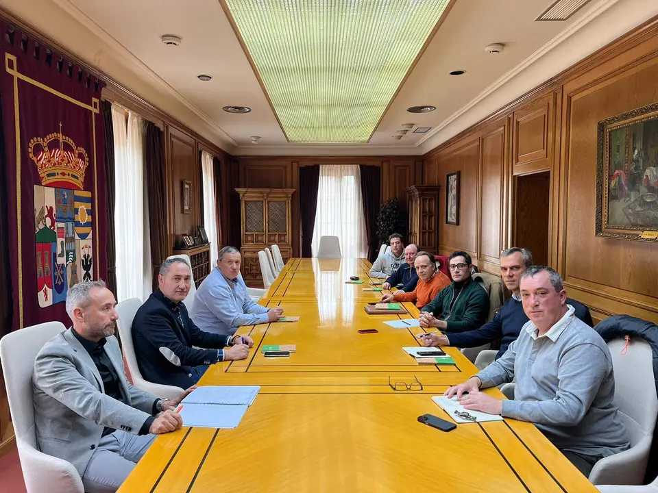 Reunión de la diputación, denominación de orgien Vinos de la Sierra de la Culebra