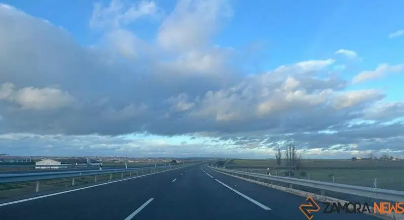 Autovía A-66 a su paso por la provincia de Zamora