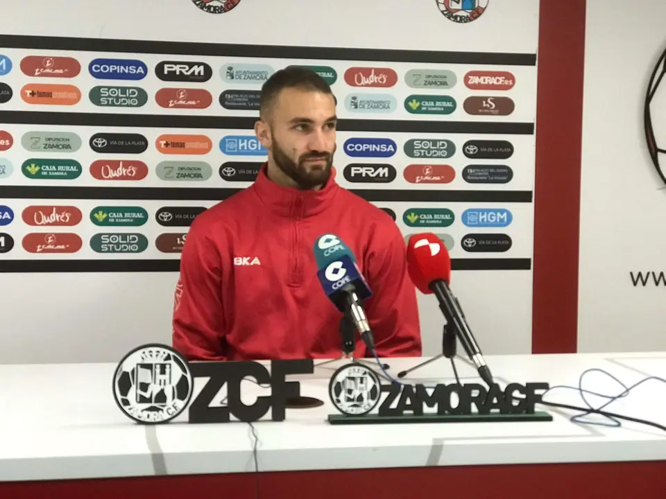 Alejandro Cañizo en rueda de prensa