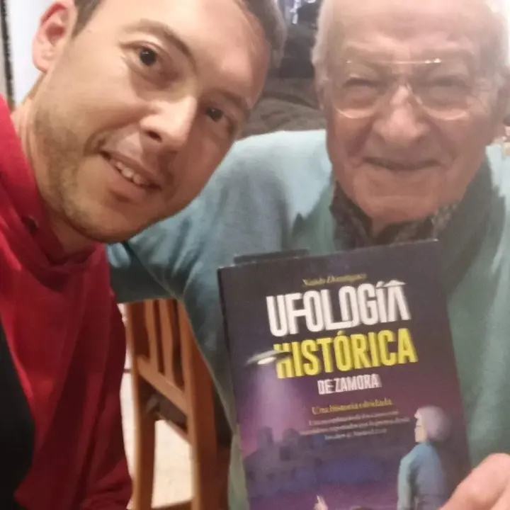 Nando Domínguez con Guillermo, uno de los testigos