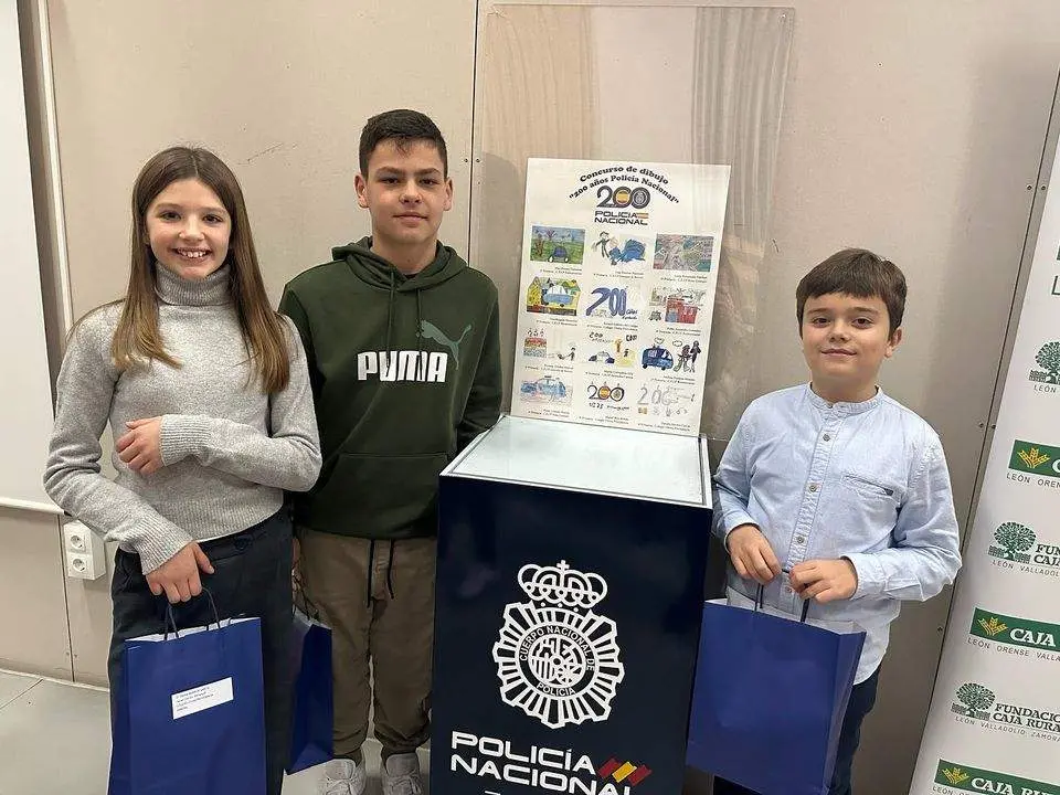 alumnos del colegio Divina Providencia de Zamora. Imagen Facebook
