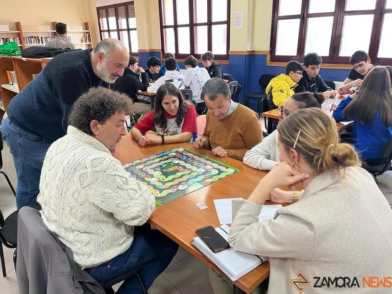 Alumnos del IES Cardenal Pardo Tavera y usuarios del Centro de Día de Mayores celebran juntos el “Día Mundial de la Educación Ambiental”