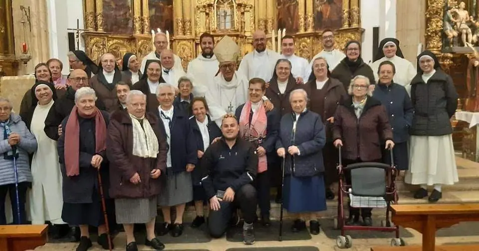 Las Sofías Premonstratenses, las Dominicas, los Carmelitas, los Mercedarios, y las dos comunidades del Amor de Dios se reúnen en la Jornada de Vida Consagrada