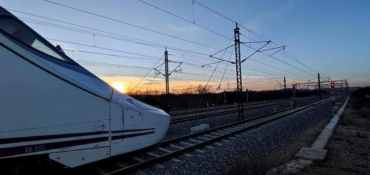 Tren parado en Tábara
