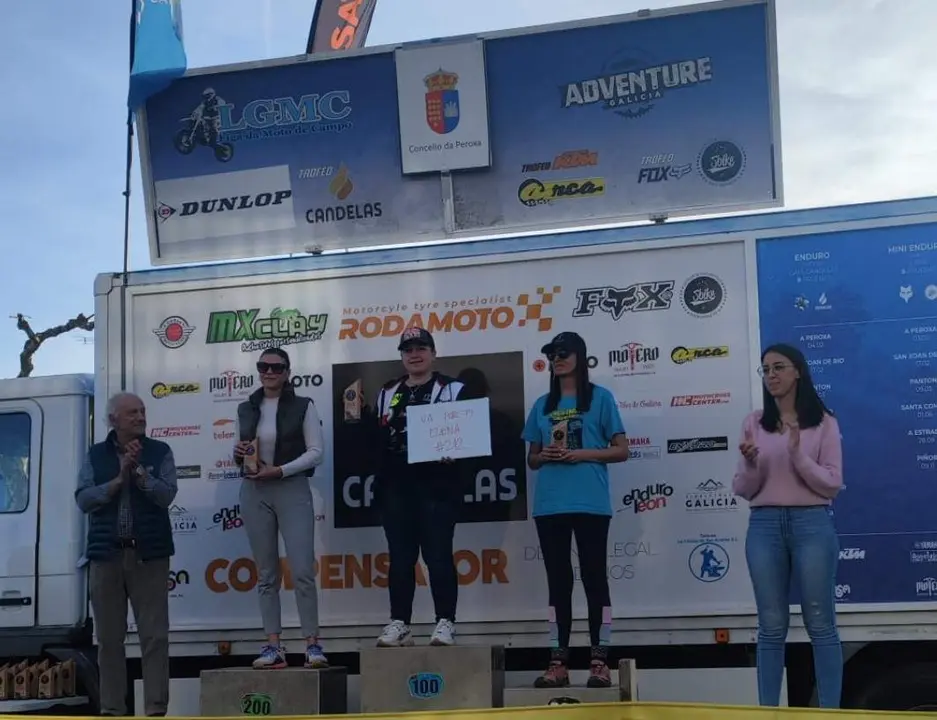 Andrea Vallejo se alza con el triunfo femenino en el Enduro de A Peroxa