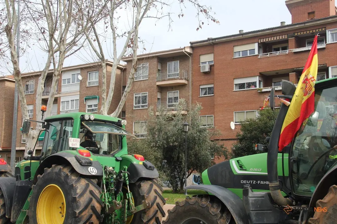 Tractorada con motivo de la manifestación del 9 de febrero_14