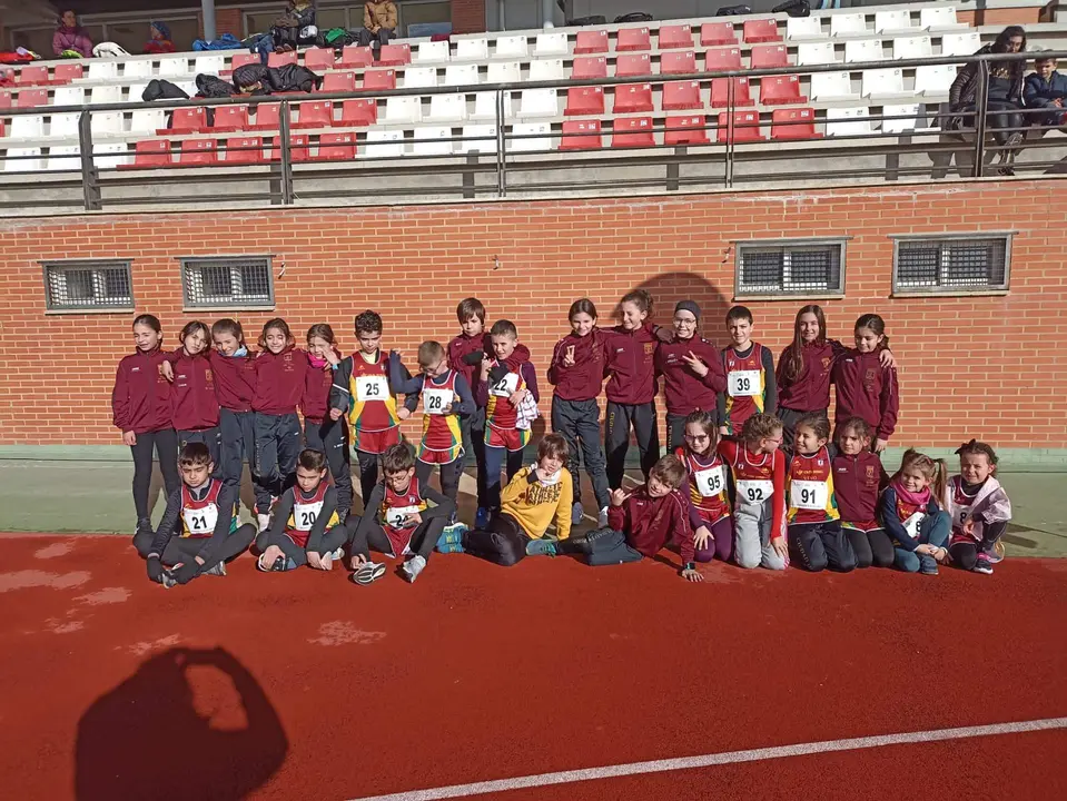 Escuela del Vino Toro Caja Rural en los juegos escolares en pista