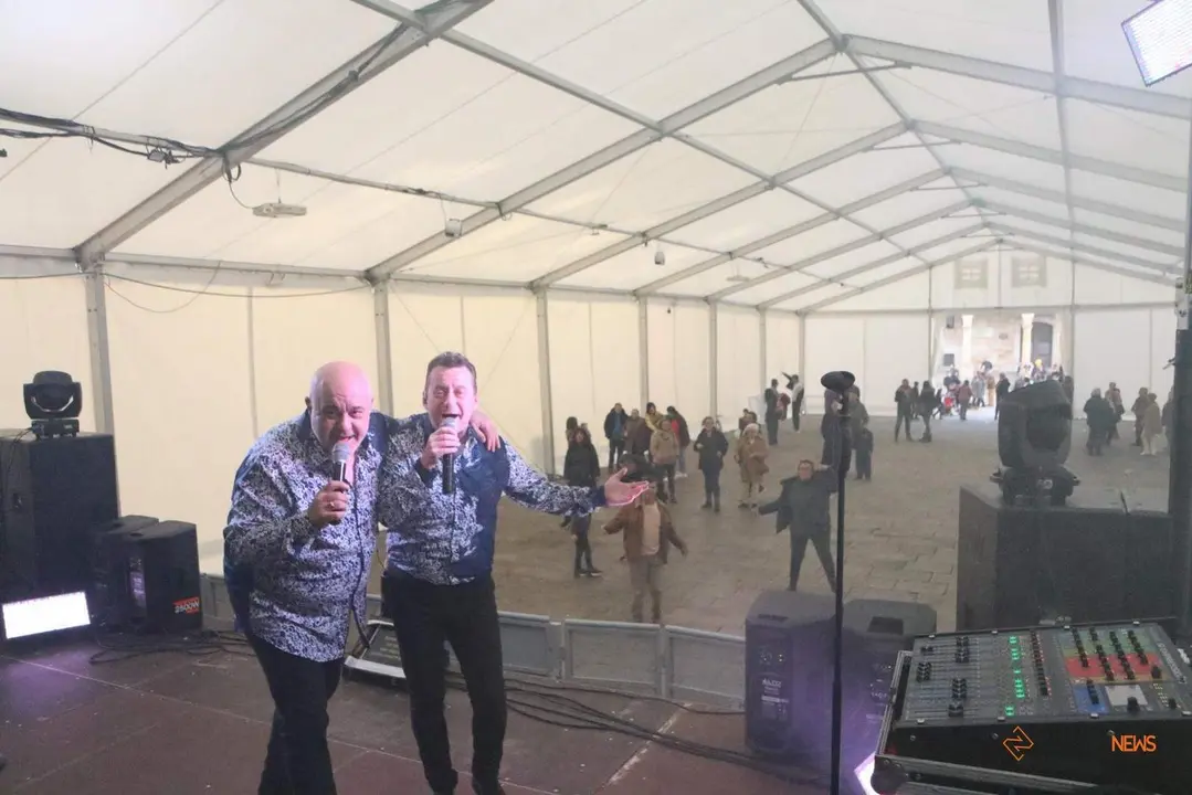 Actuación de la orquesta Azabache dentro de la programación de Carnaval_5