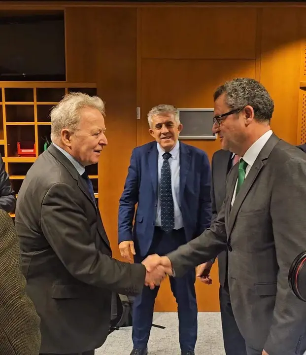 Reunión con el comisario de Agricultura de la UE