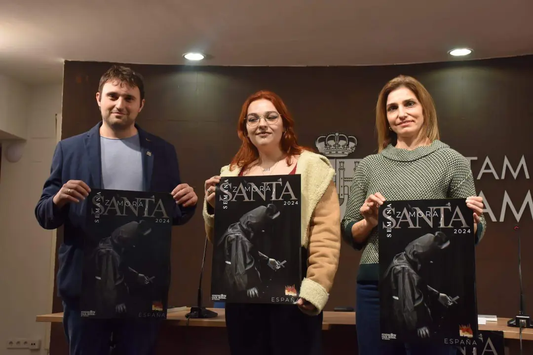 La ganadora del certamen de fotografía para el cartel de Luz Penitente