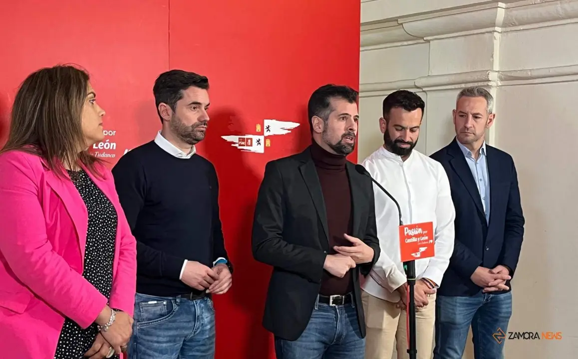 Luis Tudanca y David Gago en la reunión del Consejo de Alcaldes del PSOE de Castilla y León 