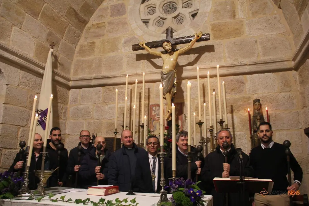 Triduo e imposición de cíngulos a los hermanos del Espíritu Santo