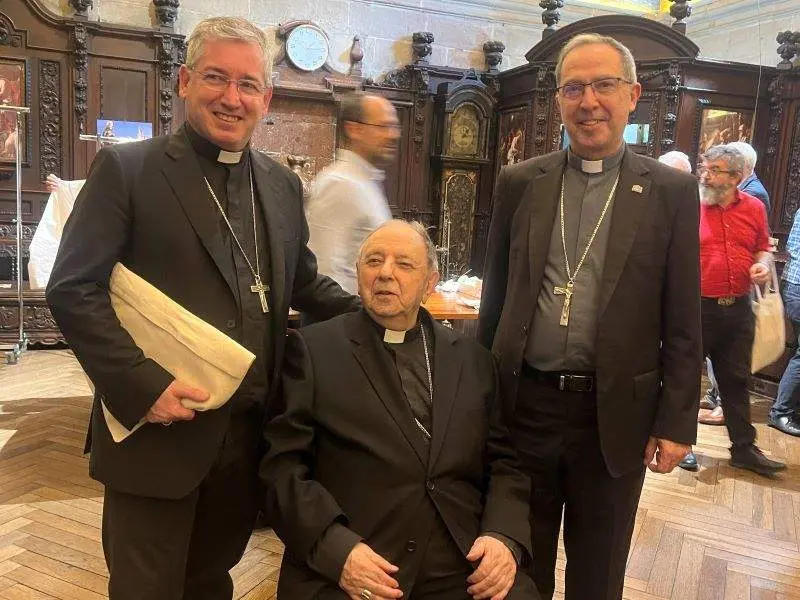 Mons. Uriarte, junto con los actuales obispos de San Sebastián y Zamora, diócesis en las que él ejerció su episcopado. Fotografía: Diócesis de Bilbao