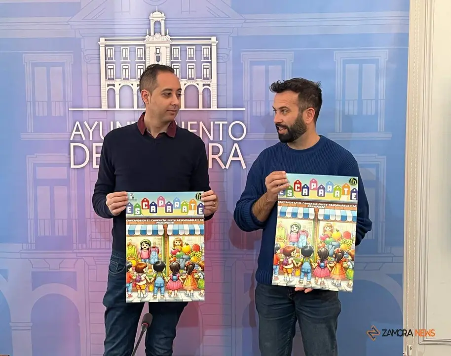 Alberto Alonso y el concejal David Gago