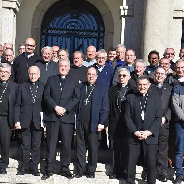 Encuentro de Obispos, Vicarios y Arciprestes de Iglesia en Castilla