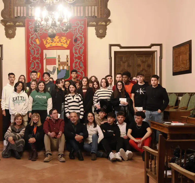 estudiantes italianos visitan el Ayuntamiento de Zamora