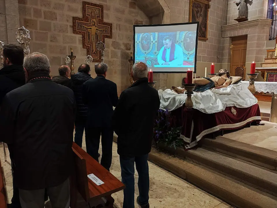 Fuentelapeña inaugura el primer Vía Crucis del Yacente. Imagen CEDIDA