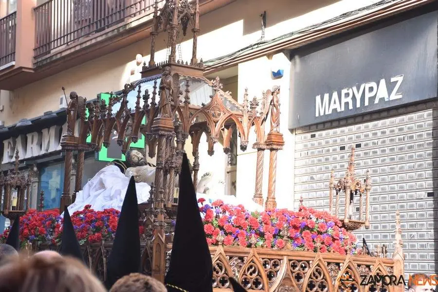 Paso de La Urna del Santo Entierro