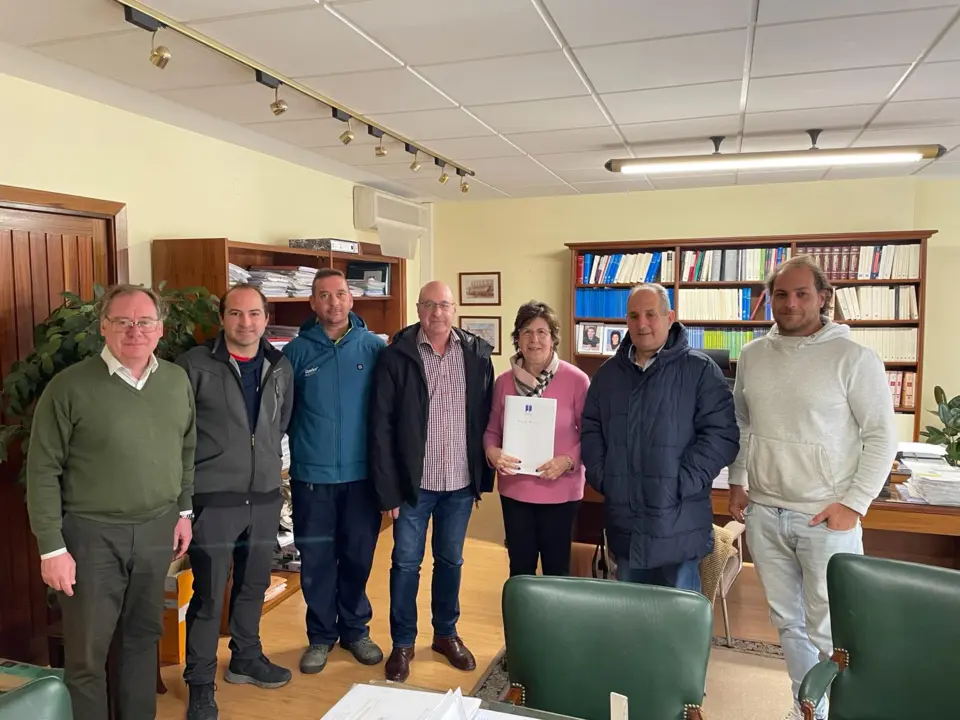 Firma de las escrituras de la CEL Andavías, S. Coop. De CyL ante notario